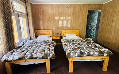 Twin Room (2 Single Beds)