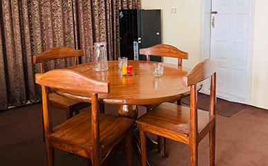 Dining Area – The Indus Escape Skardu Hotel restaurant and dining area at The Indus Escape in Skardu